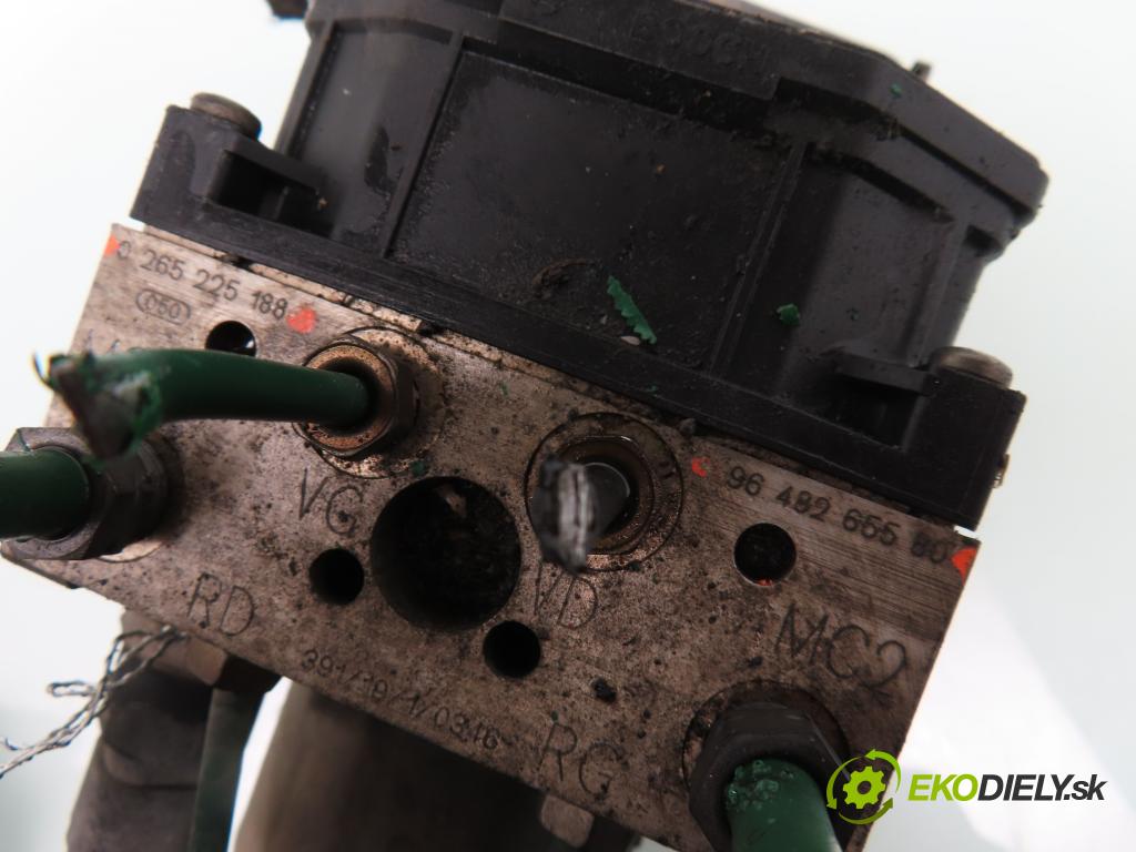 PEUGEOT 307 SW (3H) KOMBI 2003 79,00 2.0 HDI 110 - RHS 1997,00 Pumpa ABS 0265950084 ; 0265225188 ; 9648265580 (Pumpy ABS)