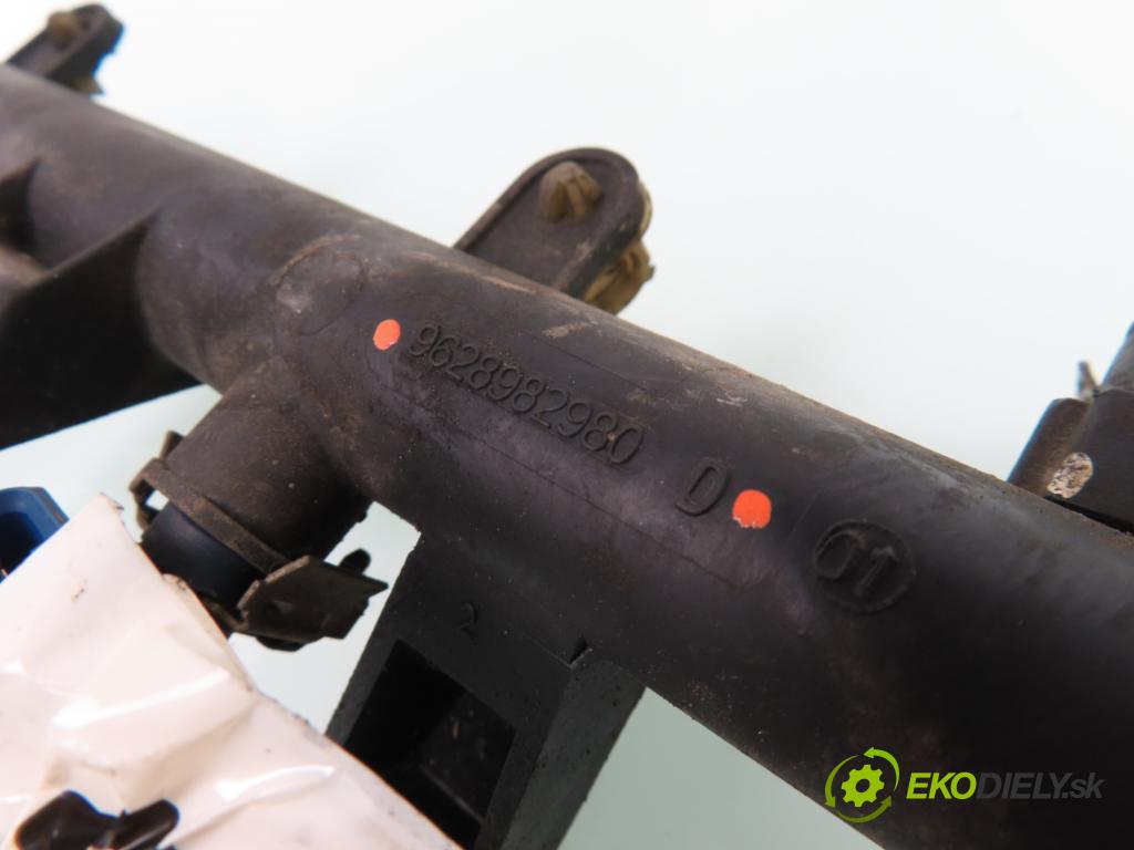 CITROEN XSARA PICASSO (N68) MINIVAN 2006 70,00 1.6 - NFV (TU5JP) 1587,00 Lišta vstrekovacia 9628982980 ; 0280155794 (Vstrekovacie lišty)