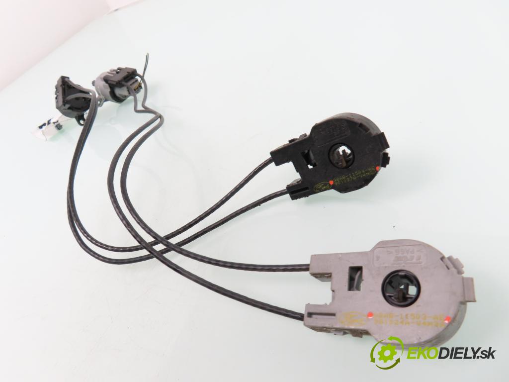 FORD FOCUS (DAW, DBW) HB 1998 74,00 1.6 16V 100 - FYDA 1596,00 Lanko panel kúrenia 98AB11504AE ; 98AB11503AE