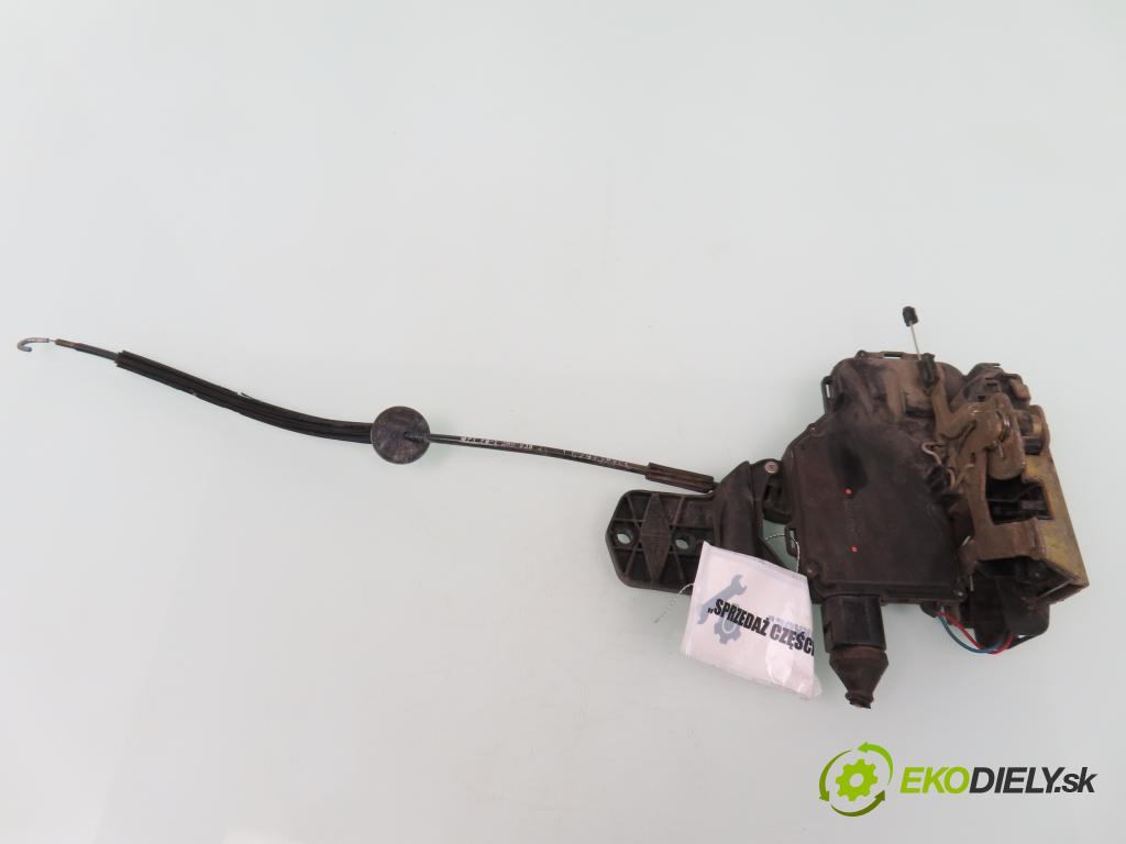 VW PASSAT B5 (3B2) SEDAN 1997 66,00 1.9 TDI - AHH 1896,00 zámok 0384839015A