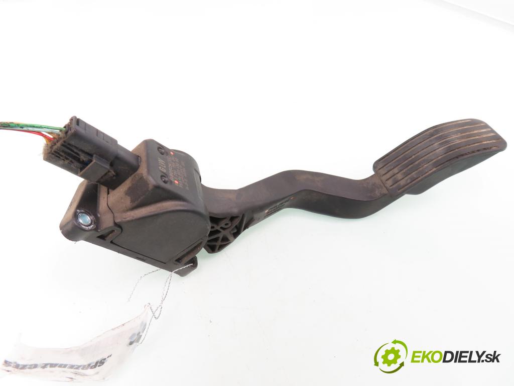 CITROEN C4 I (LC_) HB 2006 66,00 1.6 HDi - 9HX (DV6ATED4) 1560,00 Potenciometer plynu 0280755041 (Pedále)