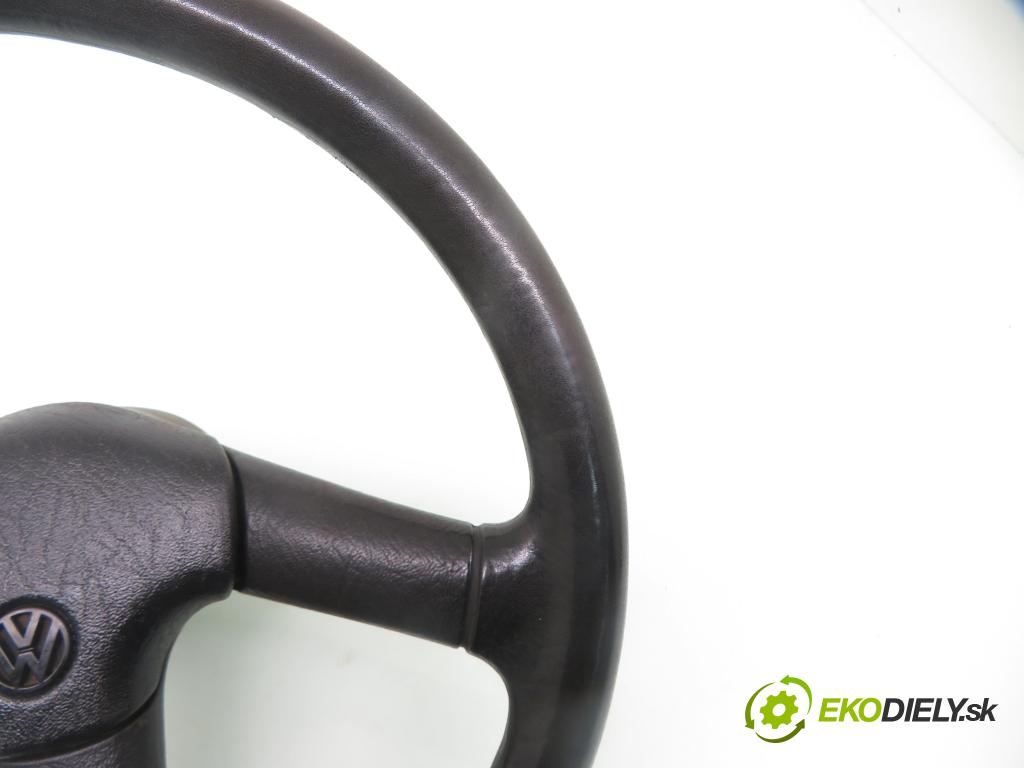 VW POLO (86C, 80) HB 1994 33,00 1.0 Cat - AAU 1043,00 Volant  (Volanty)