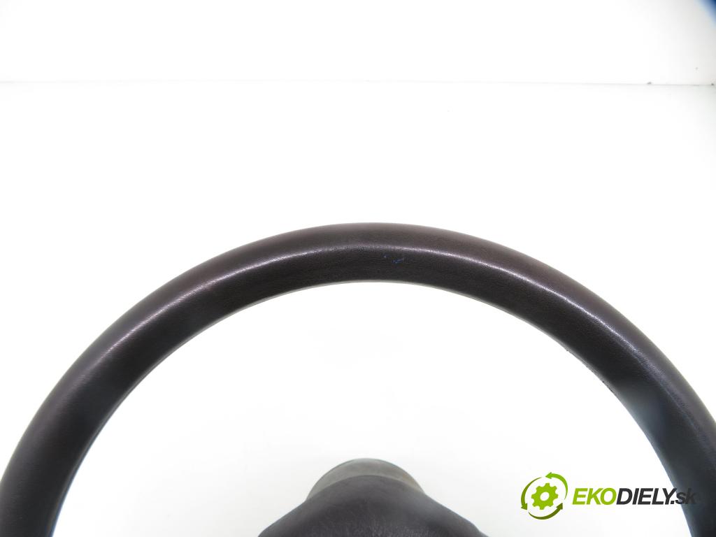 VW POLO (86C, 80) HB 1994 33,00 1.0 Cat - AAU 1043,00 Volant  (Volanty)