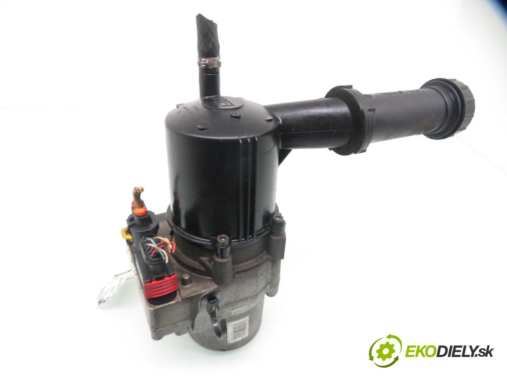 CITROEN C4 I (LC_) HB 2005 80,00 1.6 HDi - 9HY (DV6TED4) 1560,00 Pumpa servočerpadlo 9680989480 ; 113092