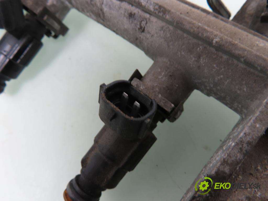 HYUNDAI GETZ (TB) HB 2004 60,00 1.3 12V 82 - G4EA 1341,00 Lišta vstrekovacia 9250930006 (Vstrekovacie lišty)