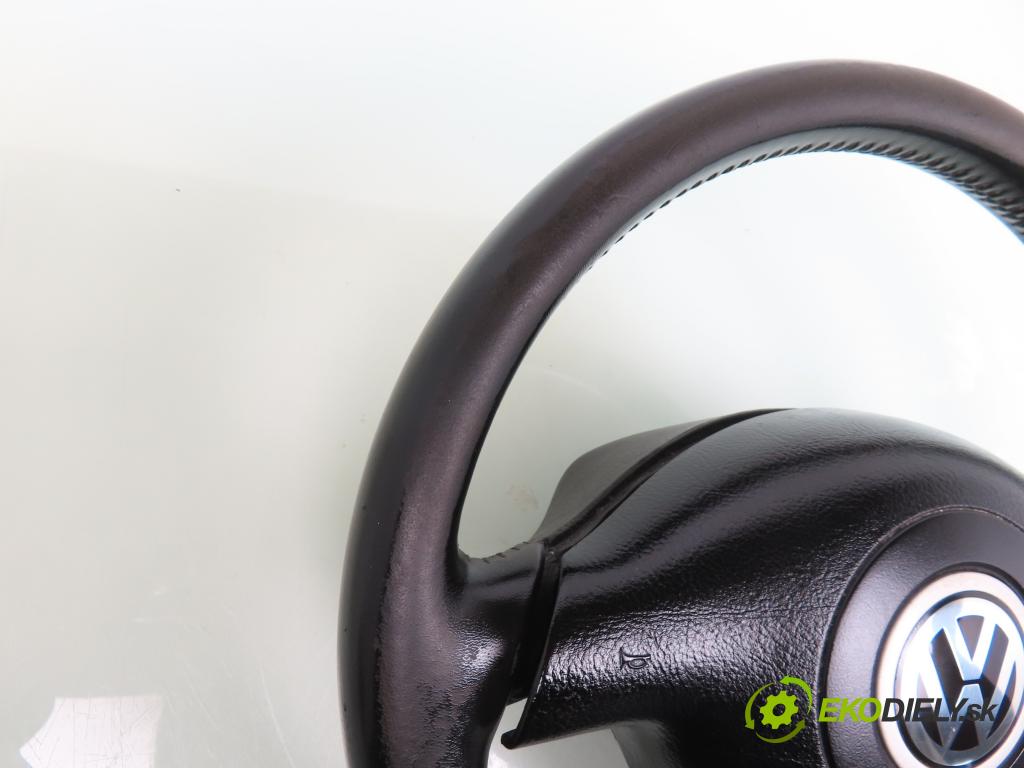 VW BORA (1J2) SEDAN 2001 85,00 2 - AZJ 1984,00 Volant 1J0419091AB ; 3B0880201AL (Volanty)