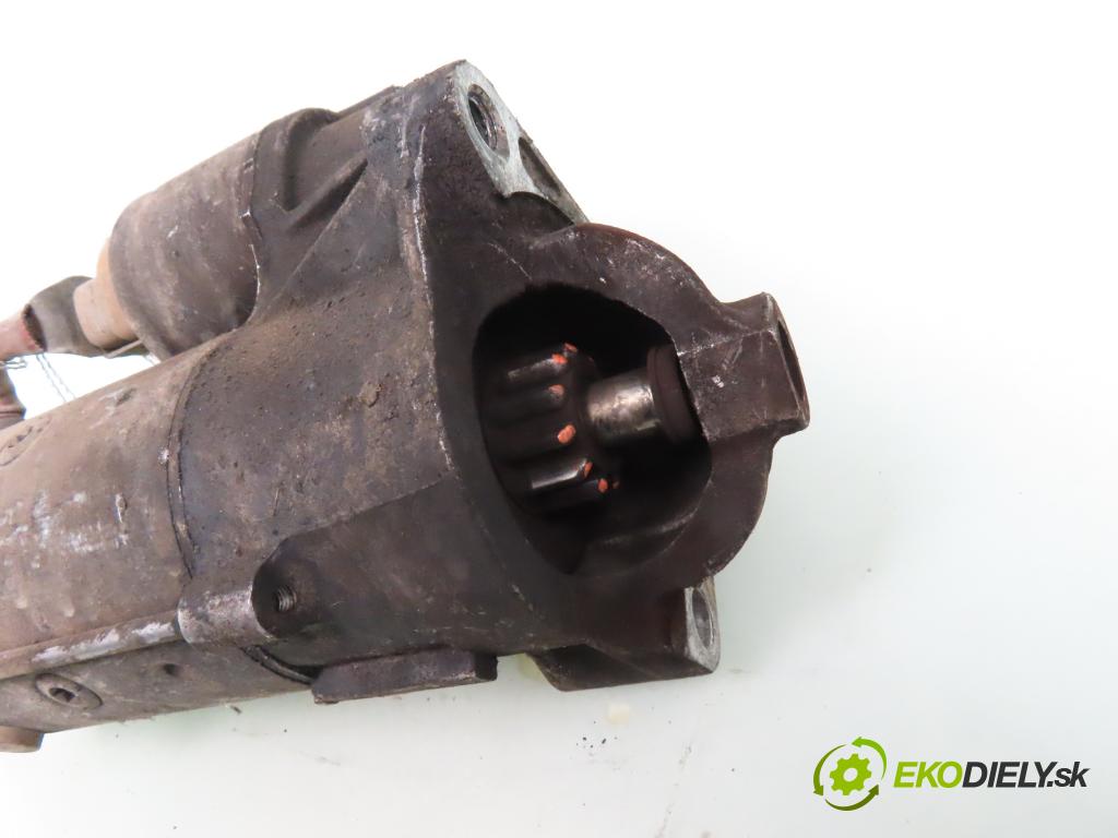 RENAULT SCENIC II (JM0/1_) MINIVAN 2004 88,00 1.9 DCI - F9Q 812 1870,00 startér D7R49 ; 8200331251 (Startér)