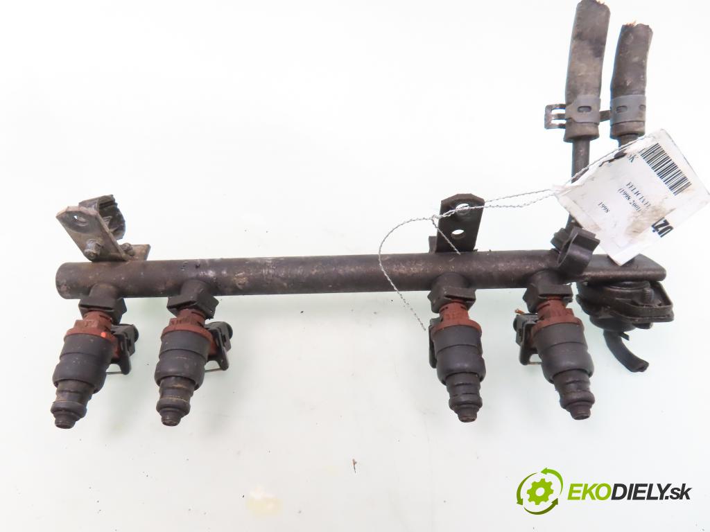 SKODA FELICIA II (6U1) HB 1998 40,00 1.3 - AMG 1289,00 Lišta vstrekovacia 047906031 ; 5WP4274 (Vstrekovacie lišty)