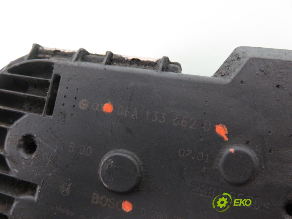 VW BORA (1J2) SEDAN 2001 85,00 2 - AZJ 1984,00 Škrtiaca klapka 06A133062D ; 0280750061 (Škrtiace klapky)