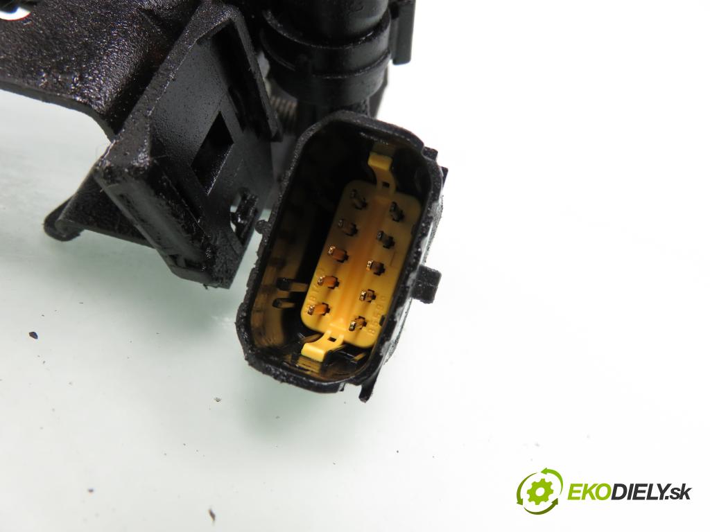 RENAULT SCENIC I (JA0/1_) MINIVAN 2001 47,00 1.9 D - F8Q 790 1870,00 Pumpa vstrekovacia R8448B282C (Vstrekovacie čerpadlá)