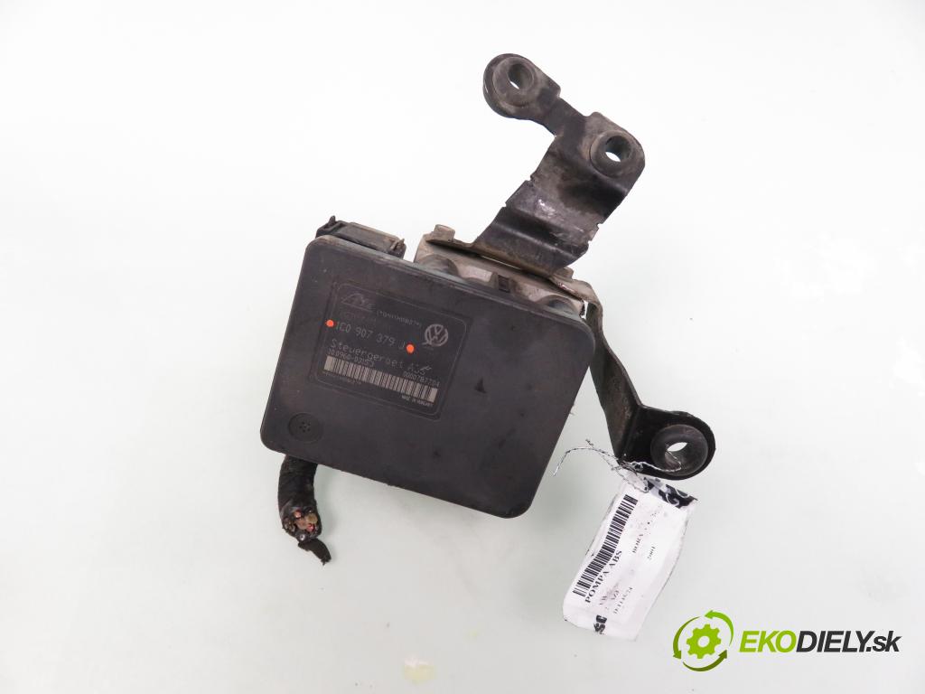 VW BORA (1J2) SEDAN 2001 85,00 2 - AZJ 1984,00 Pumpa ABS 1C0907379J ; 1J0614117F ; 10020600374 (Pumpy ABS)