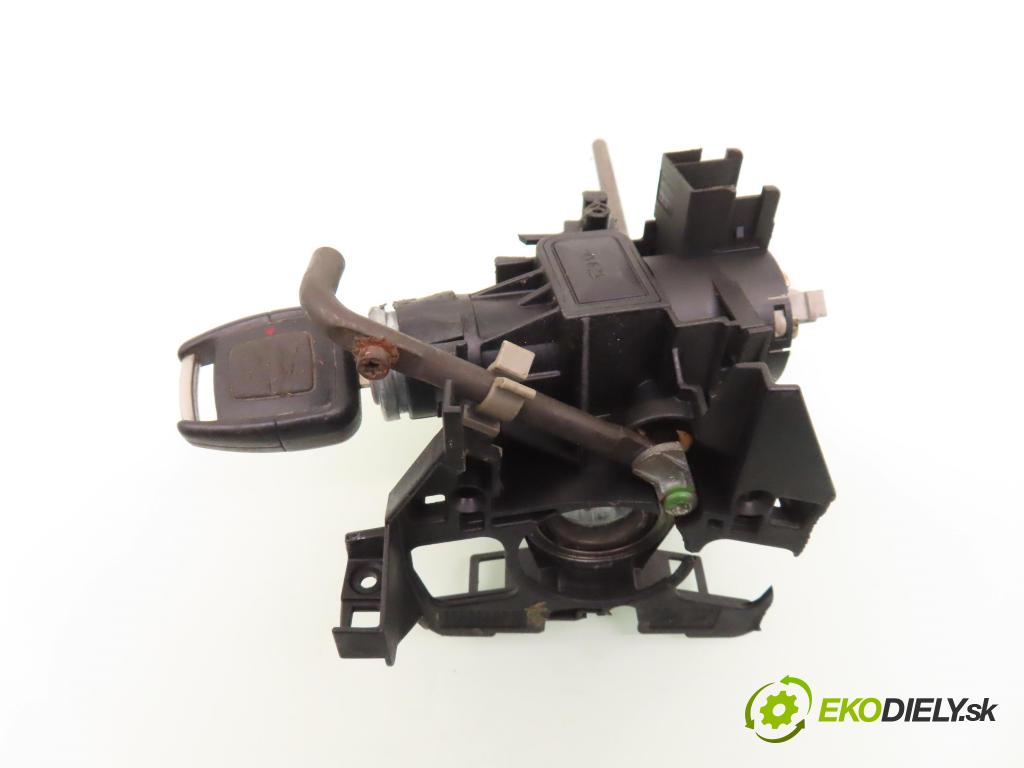 OPEL ASTRA G liftback (T98) HB 2000 55,00 1.7 DTI 16V - Y 17 DT 1686,00 spinačka 90589313 ; 90589389 (Spínacie skrinky a kľúče)