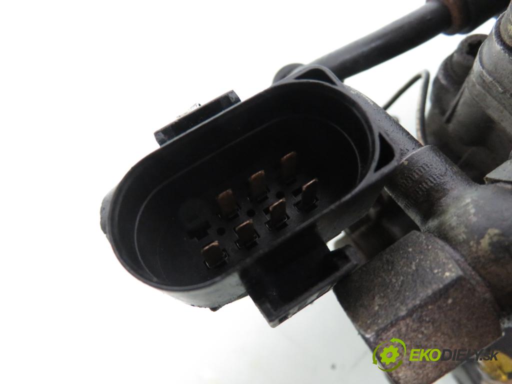 VW PASSAT B5 (3B2) SEDAN 1997 66,00 1.9 TDI - AHH 1896,00 Pumpa vstrekovacia 0460404985 ; 028130110H (Vstrekovacie čerpadlá)