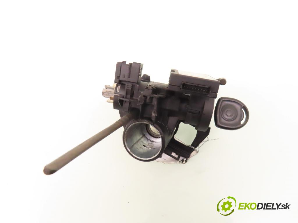 OPEL ASTRA G liftback (T98) HB 1999 60,00 2.0 DI - X 20 DTL 1995,00 spinačka 90589313 ; 90589389 (Spínacie skrinky a kľúče)