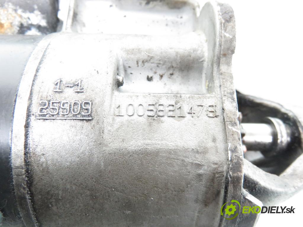 VW PASSAT B5 (3B2) SEDAN 1997 66,00 1.9 TDI - AHH 1896,00 Štartér 0001110122 ; 068911024 (Štartéry)