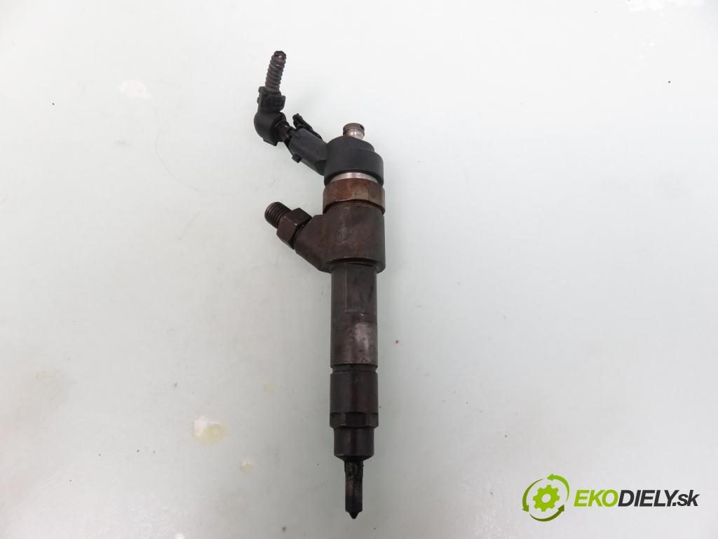 FIAT DUCATO Platforma / podwozie (230_) KABINA/PLATFORMA 2001 94,00 2.8 JTD - 8140.43S 2798,00 vstrekovač 0445120002 (Vstrekovače)