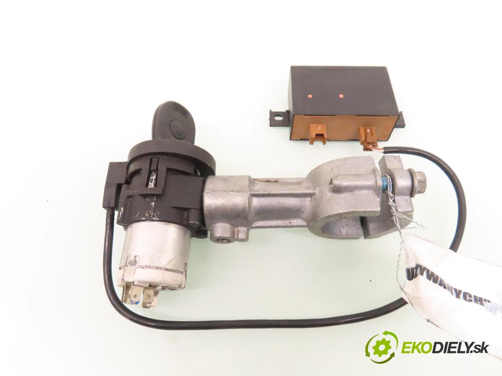 SKODA FELICIA II (6U1) HB 1998 40,00 1.3 - AMG 1289,00 spinačka 441022221176 ; 1H0953257BBR (Spínacie skrinky a kľúče)