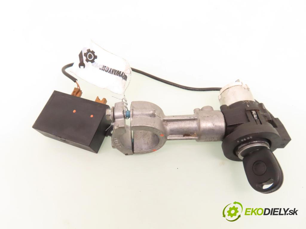 SKODA FELICIA II (6U1) HB 1998 40,00 1.3 - AMG 1289,00 spinačka 441022221176 ; 1H0953257BBR (Spínacie skrinky a kľúče)