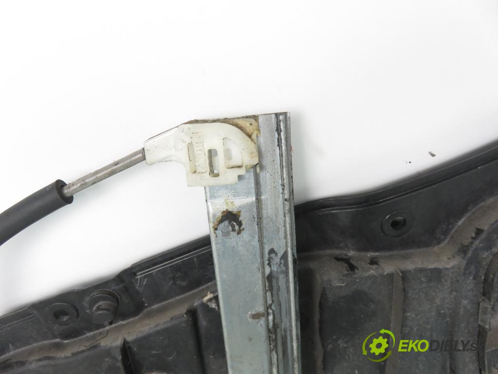MAZDA 2 (DY) HB 2003 74,00 1.6 - FYJA 1596,00 mechanismus oken 3M71A045H17A