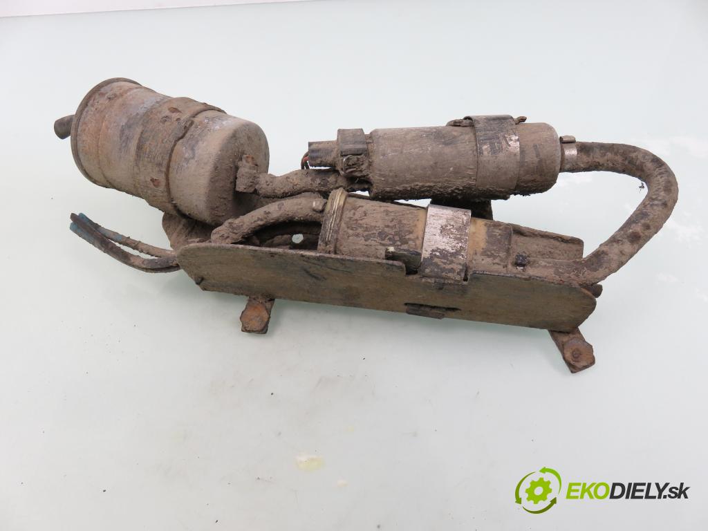 VW POLO (86C, 80) HB 1994 33,00 1.0 Cat - AAU 1043,00 pumpa paliva