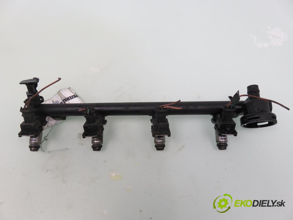 RENAULT SCENIC I (JA0/1_) MINIVAN 2000 79,00 1.6 16V 107 - K4M 700 1598,00 Lišta vstrekovacia 7700112519 ; 048H704274 (Vstrekovacie lišty)