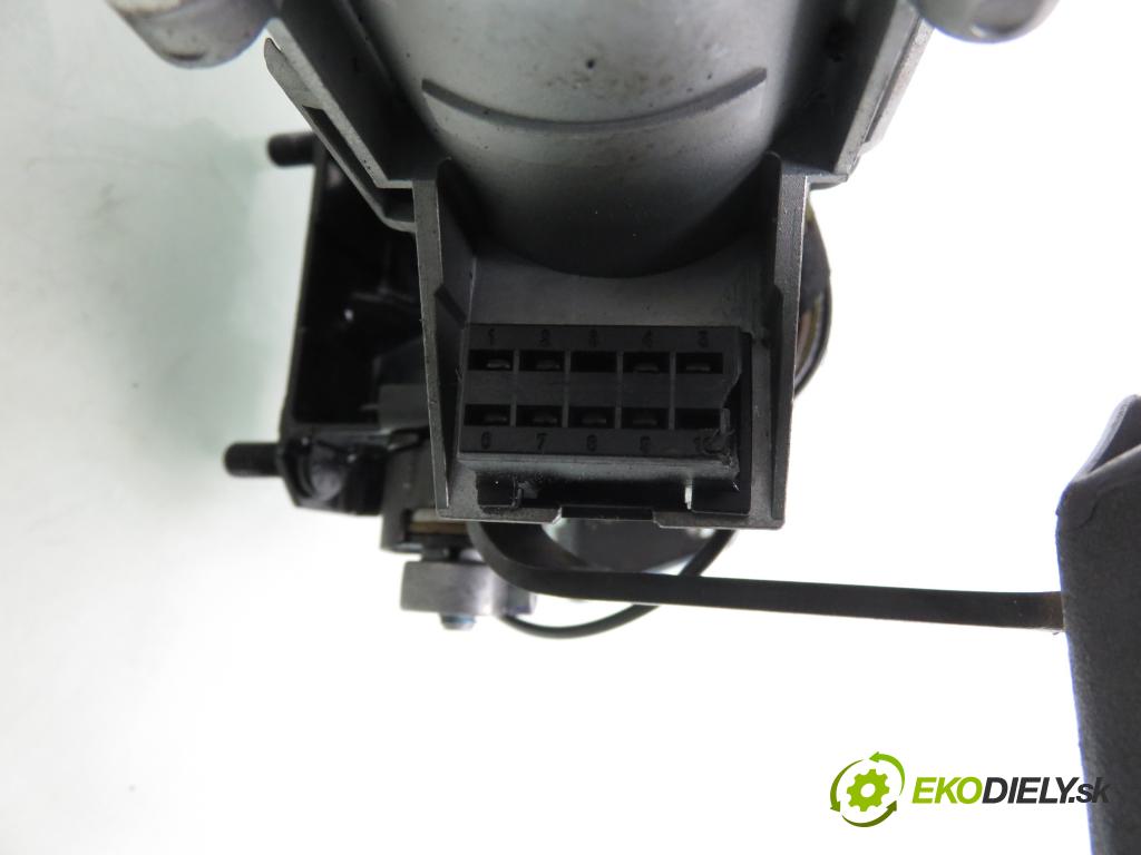 MERCEDES-BENZ KLASA A (W168) HB 1999 60,00 1.4 A 140 82 - M 166.940 1397,00 spinačka  (Spínacia skrinka a kľúč)