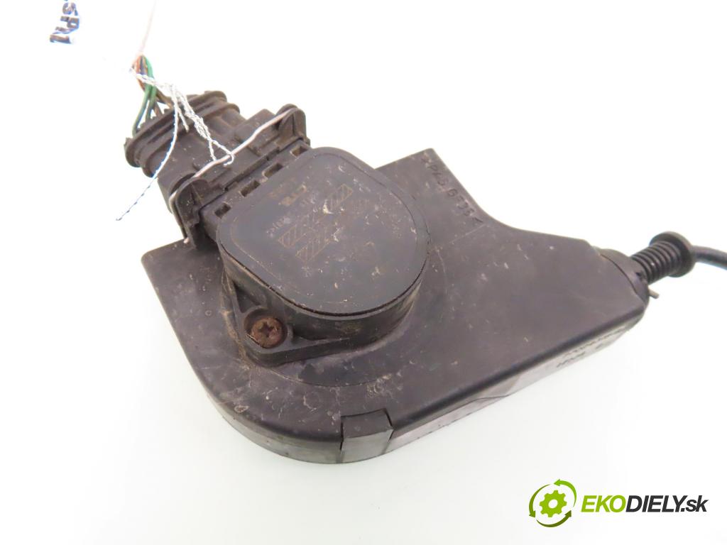 RENAULT SCENIC I (JA0/1_) MINIVAN 2000 75,00 1.9 dCi 102 - F9Q 732 1870,00 Potenciometer plynu 7700431918 (Pedále)