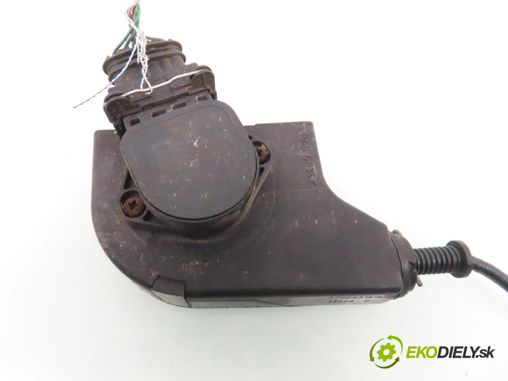 RENAULT SCENIC I (JA0/1_) MINIVAN 2000 75,00 1.9 dCi 102 - F9Q 732 1870,00 Potenciometer plynu 7700431918 (Pedále)