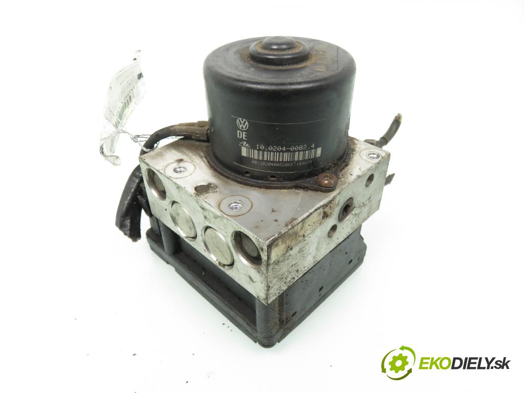 VW GOLF III (1H1) HB 1997 47,00 1.9 D 64 1896,00 pumpa ABS 10094603113 ; 3A0907379D ; 10020400824 (Pumpy brzdové)
