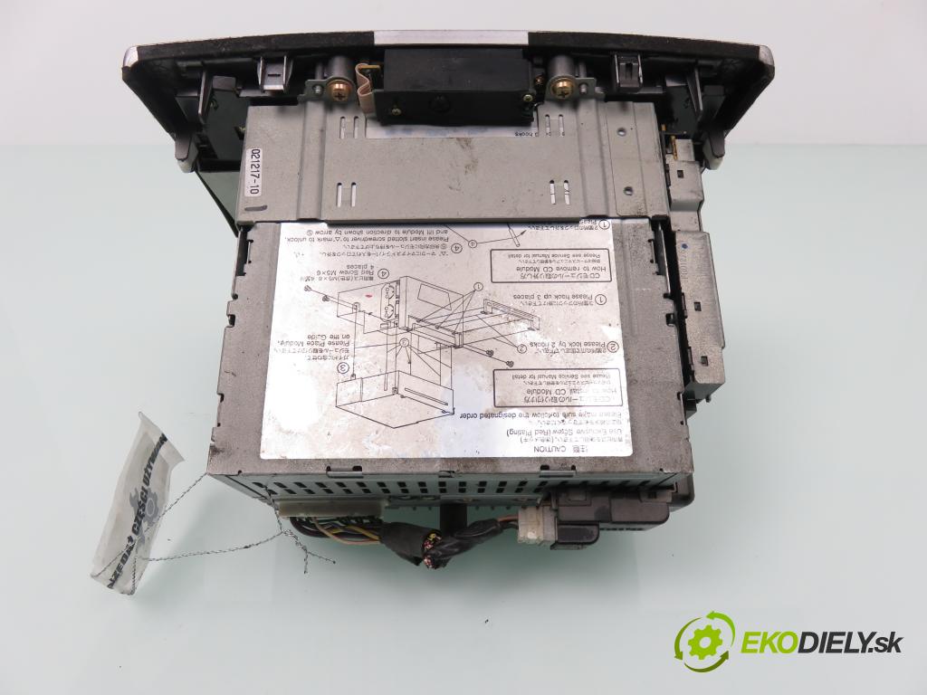 MAZDA 2 (DY) HB 2003 74,00 1.6 - FYJA 1596,00 RADIO CD 3M7118K876CB
