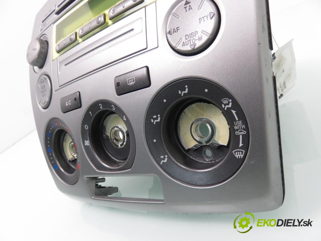 MAZDA 2 (DY) HB 2003 74,00 1.6 - FYJA 1596,00 RADIO CD 3M7118K876CB
