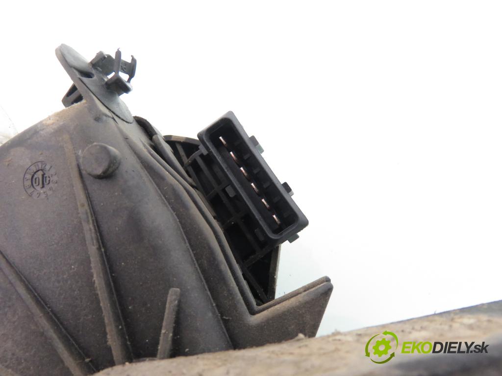 VOLVO S60 I (384) SEDAN 2001 132,00 2.0 T - B 5204 T5 1984,00 Potenciometer plynu 9496822 (Pedál)