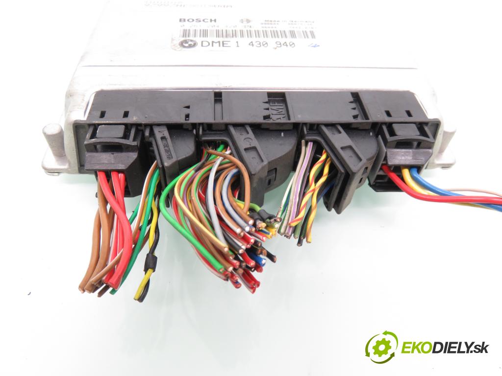 BMW 3 (E46) SEDAN 1999 77,00 316 i 105 - M43 B16 (164E3) 1596,00 spinačka / imobilizéra IMMO / Riadiaca jednotka DME1430940 ; 0261204420 ; 1094686