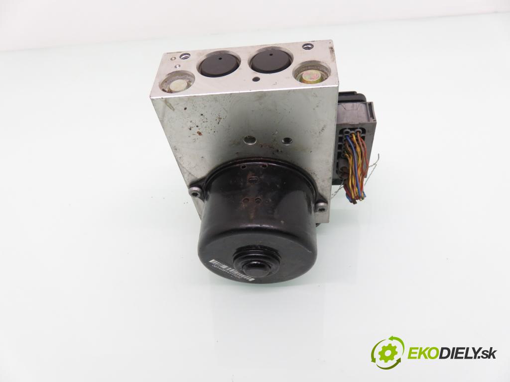 BMW 3 (E46) SEDAN 1999 77,00 316 i 105 - M43 B16 (164E3) 1596,00 pumpa ABS 10094808013 ; 10020400614 ; 1164897 (Pumpy brzdové)