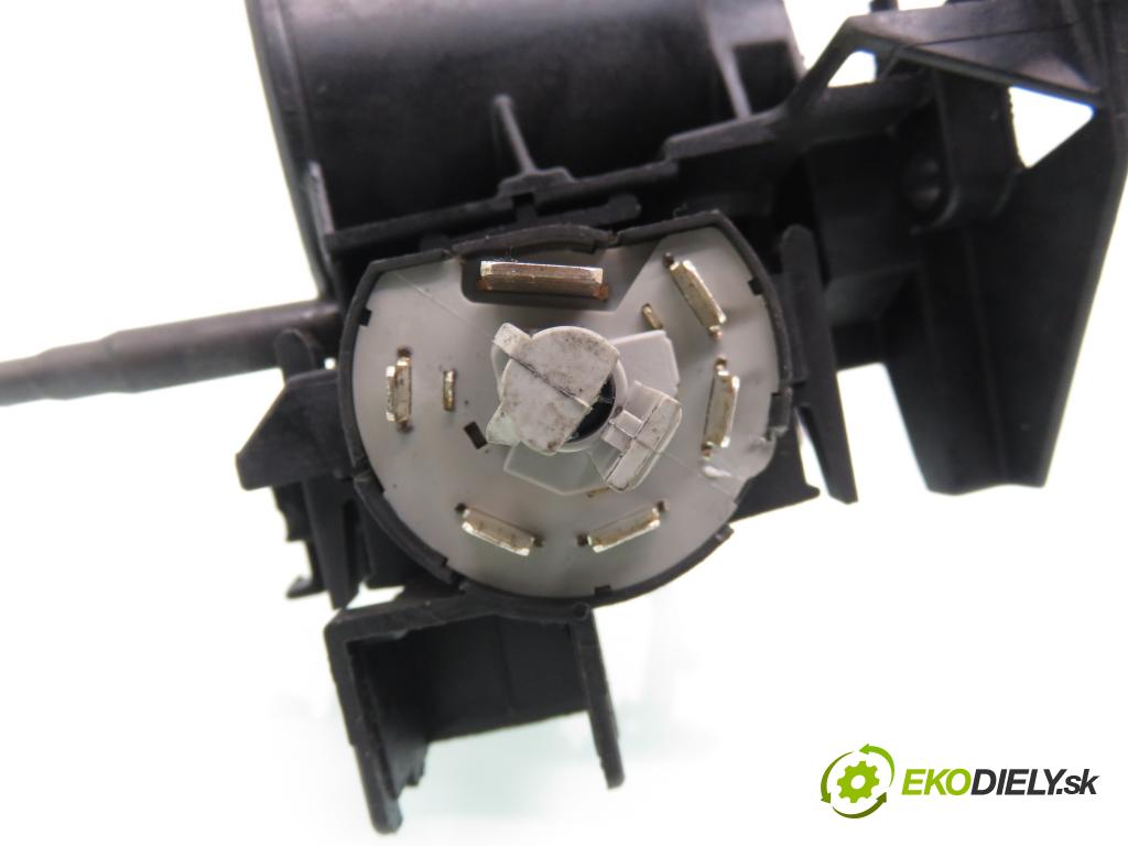 OPEL ASTRA G Kombi (T98) KOMBI 1999 74,00 1.6 16V 100 - X 16 XEL 1598,00 spinačka 90589313 ; 90589389 (Spínacia skrinka a kľúč)