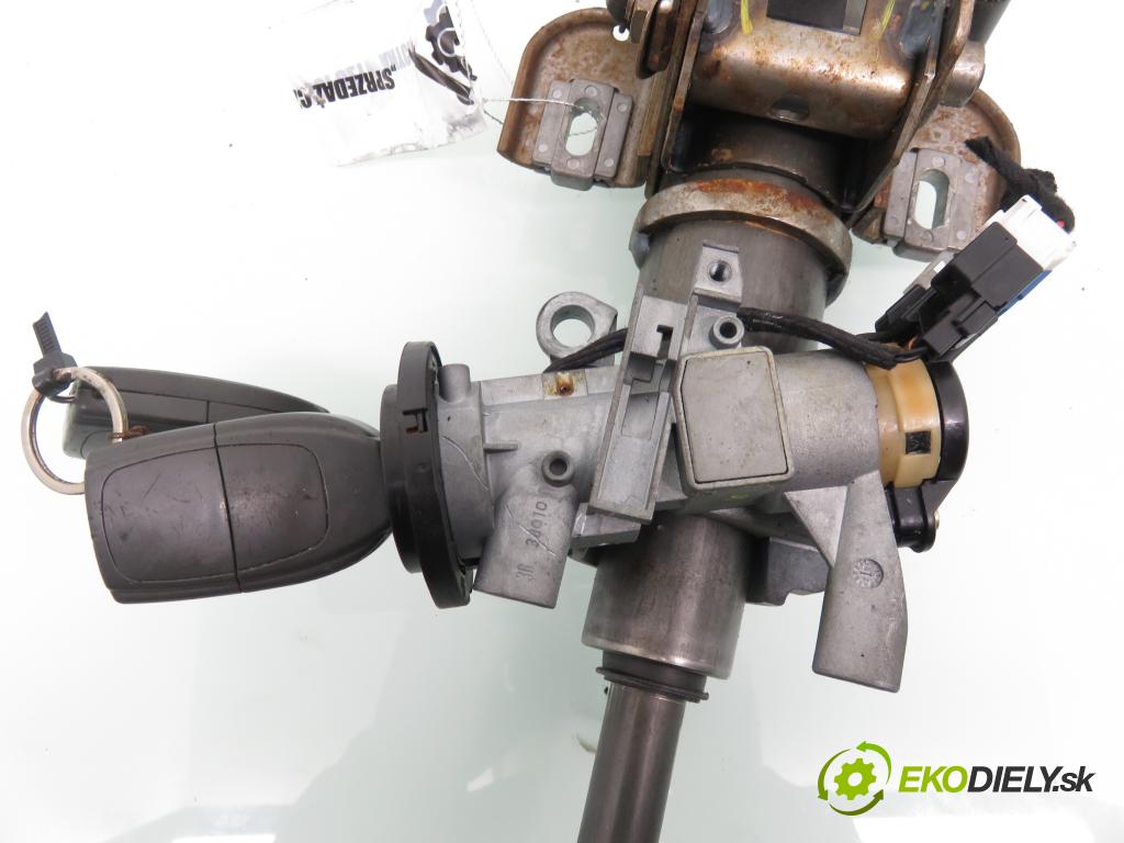 VOLVO S40 I (VS) SEDAN 2003 75,00 1.9 DI - D 4192 T4 1870,00 spinačka 9980067553 (Spínacia skrinka a kľúč)