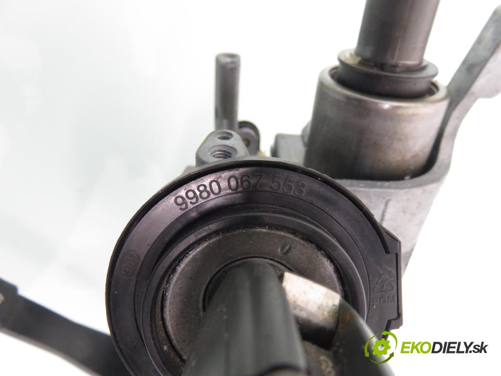 VOLVO S40 I (VS) SEDAN 2003 75,00 1.9 DI - D 4192 T4 1870,00 spinačka 9980067553 (Spínacia skrinka a kľúč)