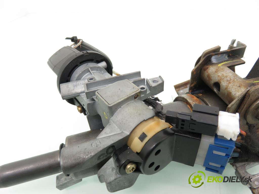 VOLVO S40 I (VS) SEDAN 2003 75,00 1.9 DI - D 4192 T4 1870,00 spinačka 9980067553 (Spínacia skrinka a kľúč)