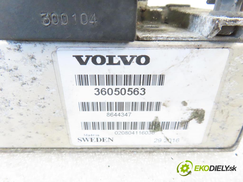 VOLVO S80 I (TS, XY) SEDAN 1999 150,00 2.9 - B 6304 S3 2922,00 Škrtiaca klapka 36050563 (Škrtiace klapky)