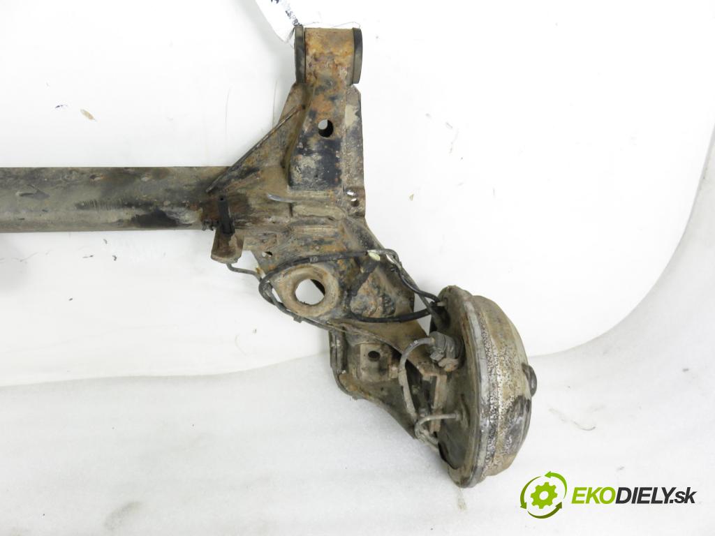 OPEL CORSA B (S93) HB 1999 40,00 1.0 i 12V 54 - X 10 XE 973,00 výztuha zadní část ABS
