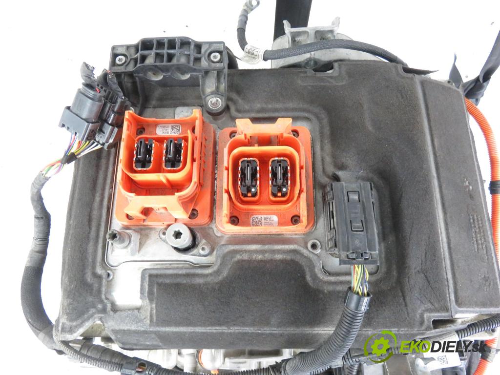BMW i3 (I01) HB 2021 125,00 Electric - IB1P25B 0,00 motor BENZÍN IB1P25B
