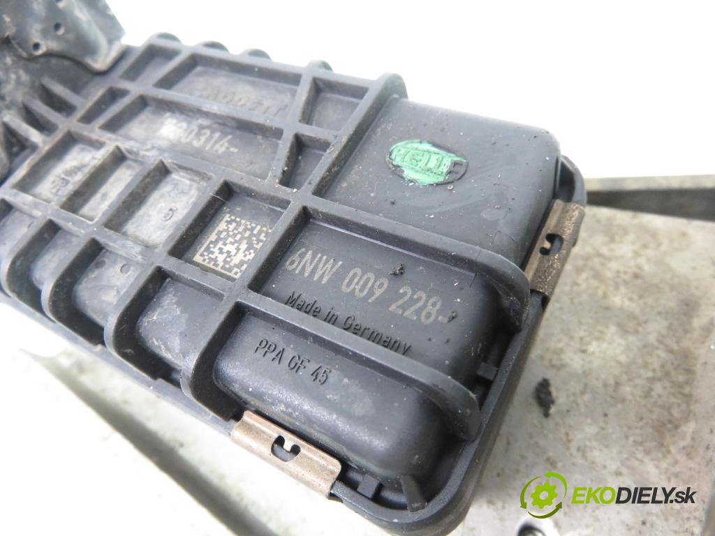 VOLVO S60 I (384) SEDAN 2007 120,00 2.4 D5 - D 5244 T 2401,00 RYCHLONABÍJEČKA: 30757080 ; GTB2056VL ; 6NW009228 (Turbodúchadla (kompletní))