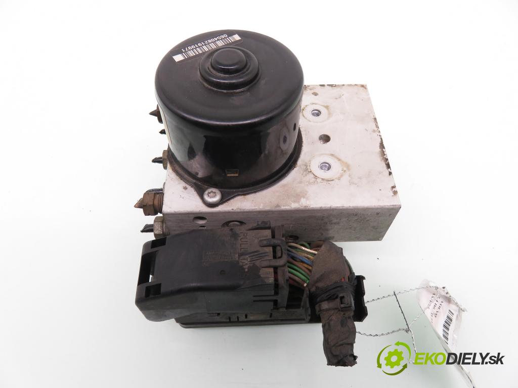 VOLVO S60 I (384) SEDAN 2007 120,00 2.4 D5 - D 5244 T 2401,00 Pumpa ABS 30793445 ; P30793444 (Pumpy ABS)
