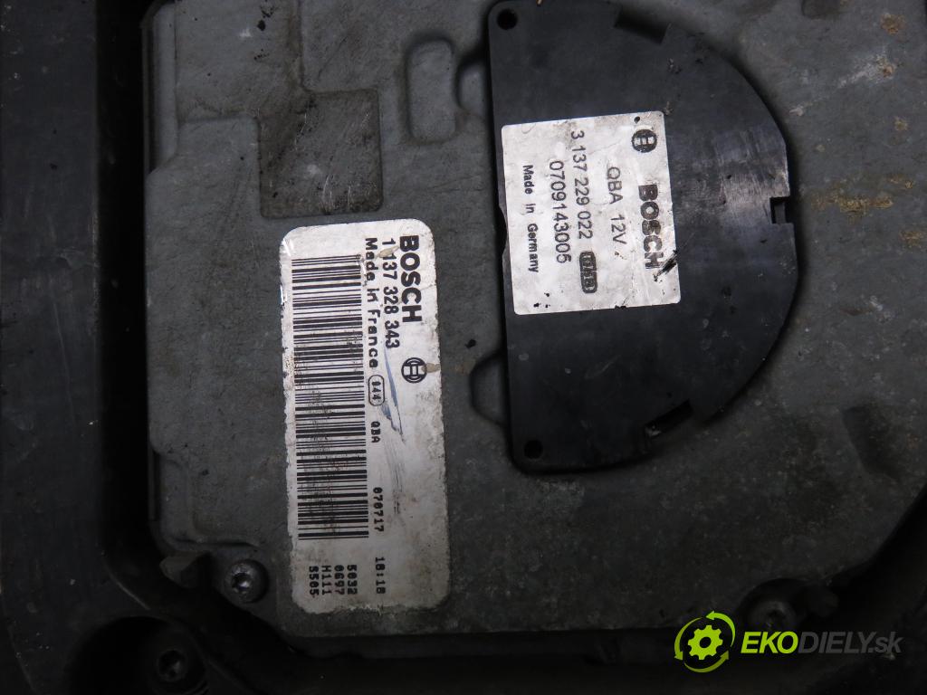 VOLVO S60 I (384) SEDAN 2007 120,00 2.4 D5 - D 5244 T 2401,00 Ventilátor chladič vody 0130706861 ; 30741238 ; 30749760