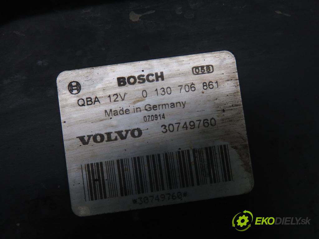 VOLVO S60 I (384) SEDAN 2007 120,00 2.4 D5 - D 5244 T 2401,00 Ventilátor chladič vody 0130706861 ; 30741238 ; 30749760