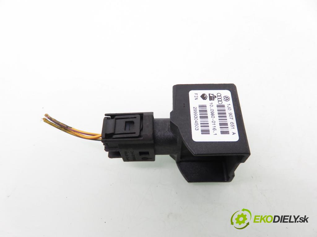 AUDI A2 (8Z0) HB 2000 55,00 1.4 - AUA 1390,00 snímač ESP 1J0907651A