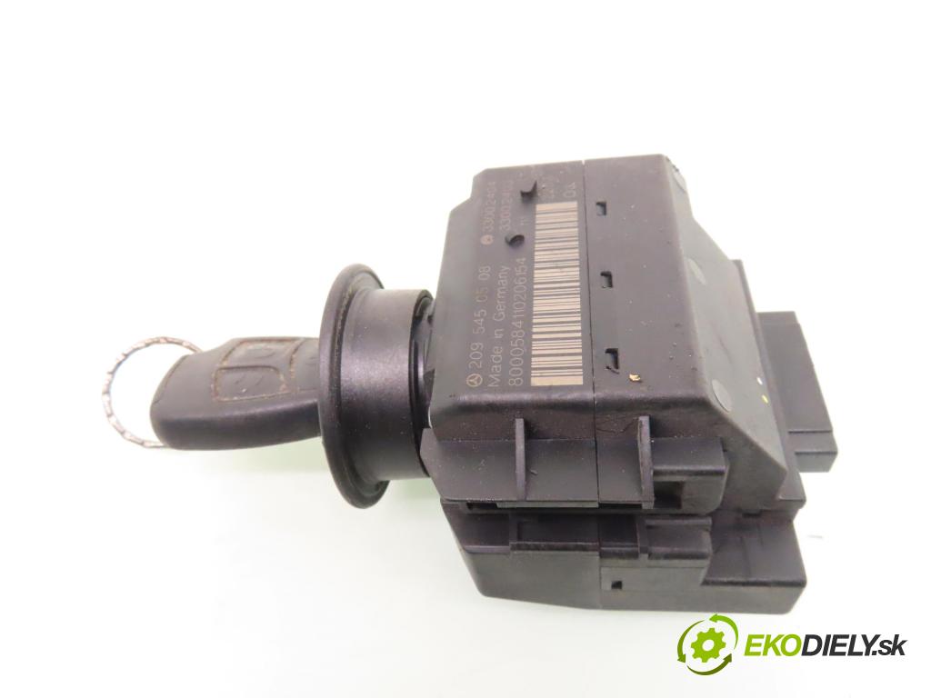 MERCEDES-BENZ KLASA C (W203) SEDAN 2001 120,00 C 200 Kompressor (203.042) - M 271.940 1796,00 spinačka 2095450508 (Spínacie skrinky a kľúče)