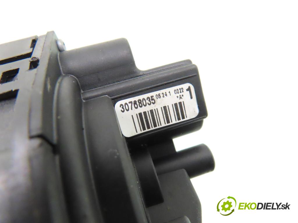 VOLVO V50 (MW) KOMBI 2004 100,00 2.0 D 136 - D 4204 T (PSA) 1997,00 spinačka 30768035 (Spínacie skrinky a kľúče)