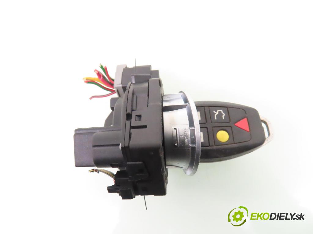 VOLVO V50 (MW) KOMBI 2004 100,00 2.0 D 136 - D 4204 T (PSA) 1997,00 spinačka 30768035 (Spínacie skrinky a kľúče)