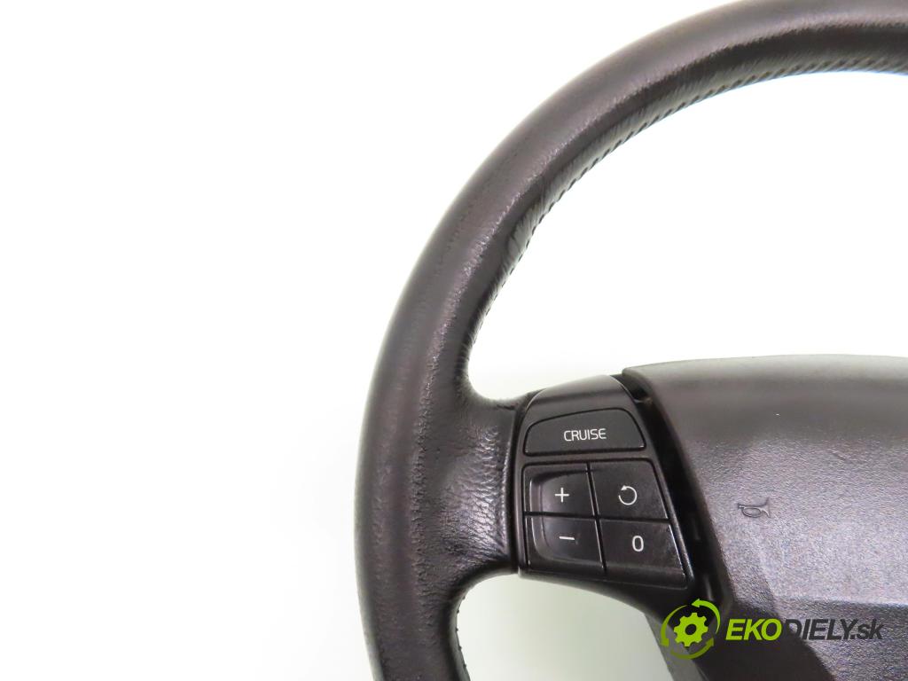 VOLVO V50 (MW) KOMBI 2004 100,00 2.0 D 136 - D 4204 T (PSA) 1997,00 Volant 55150060 ; 8687337 (Volanty)